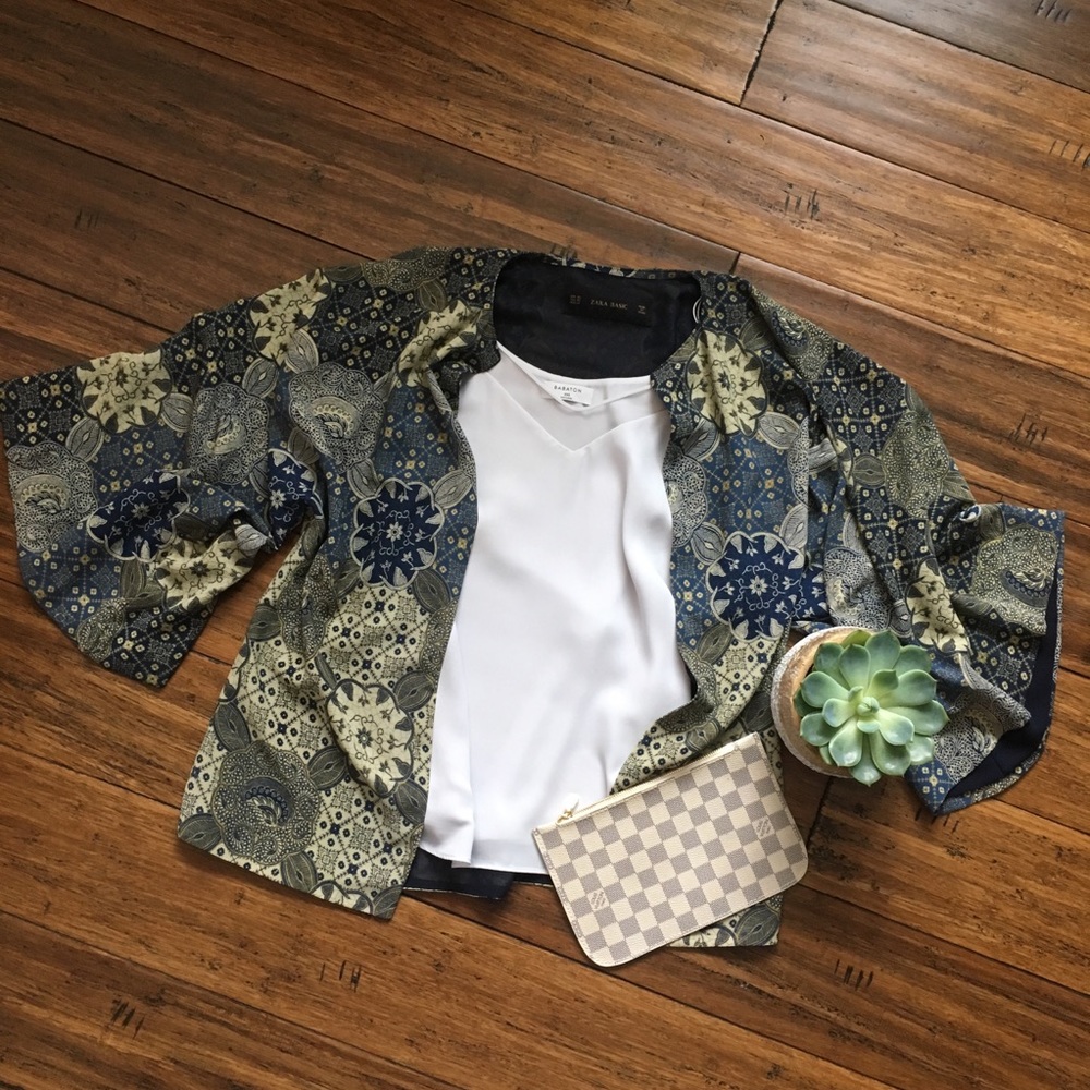 Zara XS kimono top